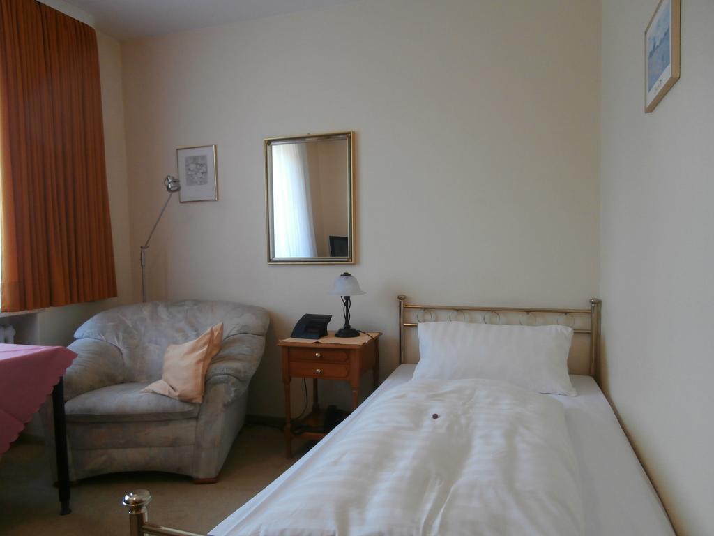 Hotel Hasselbarth Burg auf Fehmarn Habitación foto